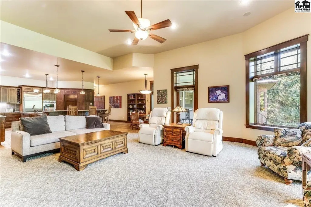 1 Prairie Dunes Drive Hutchinson KS 67502