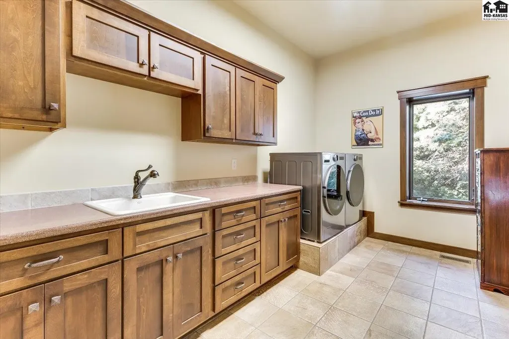 1 Prairie Dunes Drive Hutchinson KS 67502