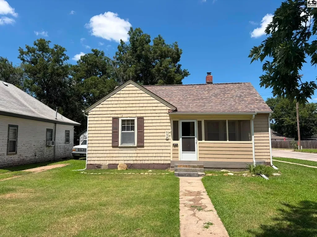 632 E 7th Avenue Hutchinson KS 67501