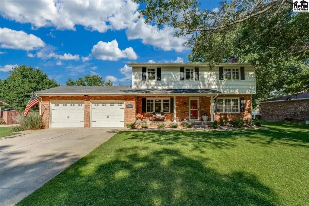 4604 Sequoia Street Hutchinson KS 67502