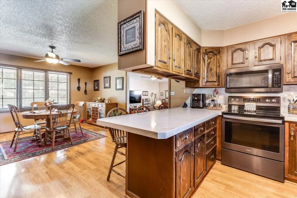 4604 Sequoia Street Hutchinson KS 67502