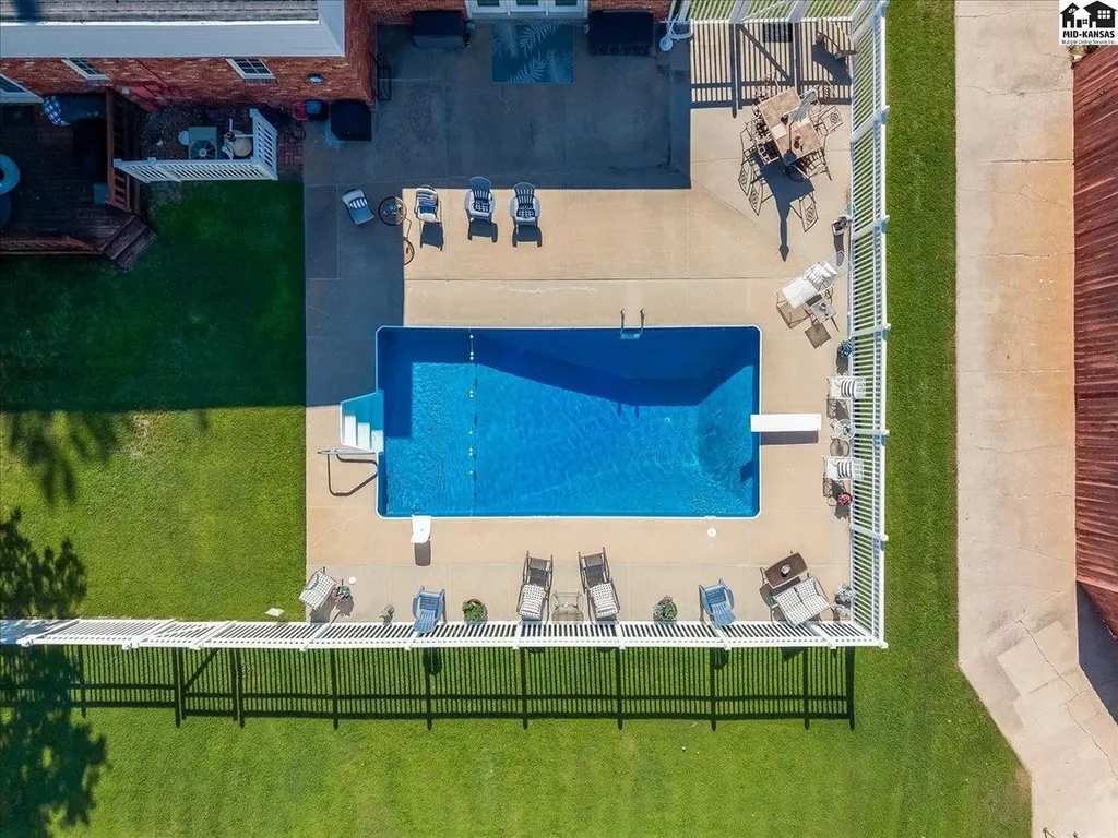 4604 Sequoia Street Hutchinson KS 67502