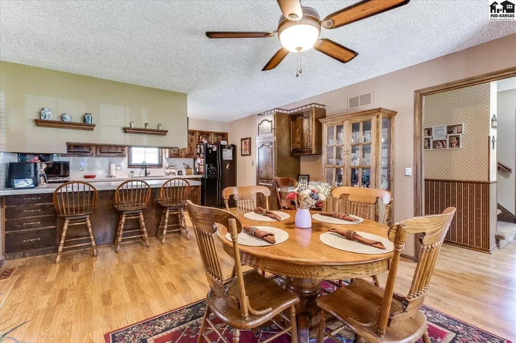 4604 Sequoia Street Hutchinson KS 67502