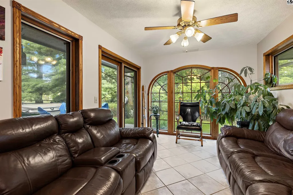 10211 Golden Arrow Drive Hutchinson KS 67502