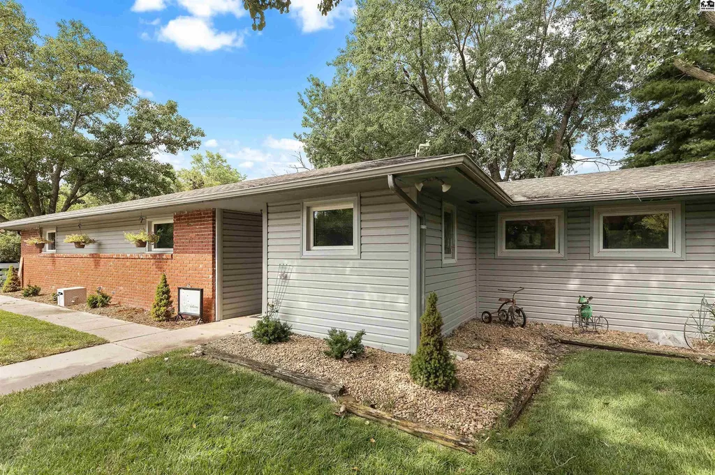 10211 Golden Arrow Drive Hutchinson KS 67502