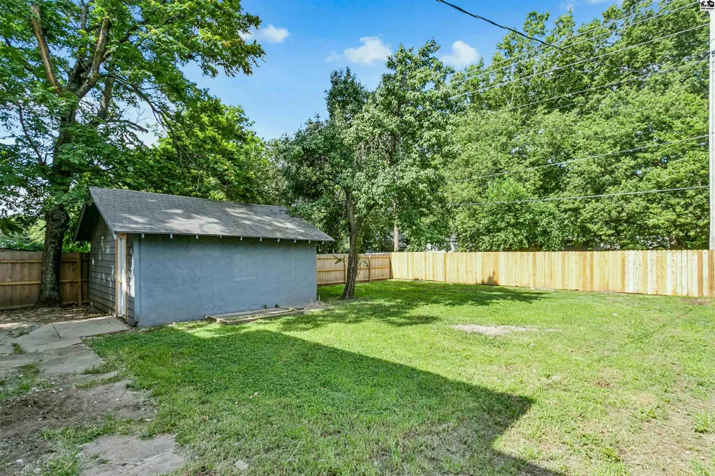 1117 S Main Street Wichita KS 67213