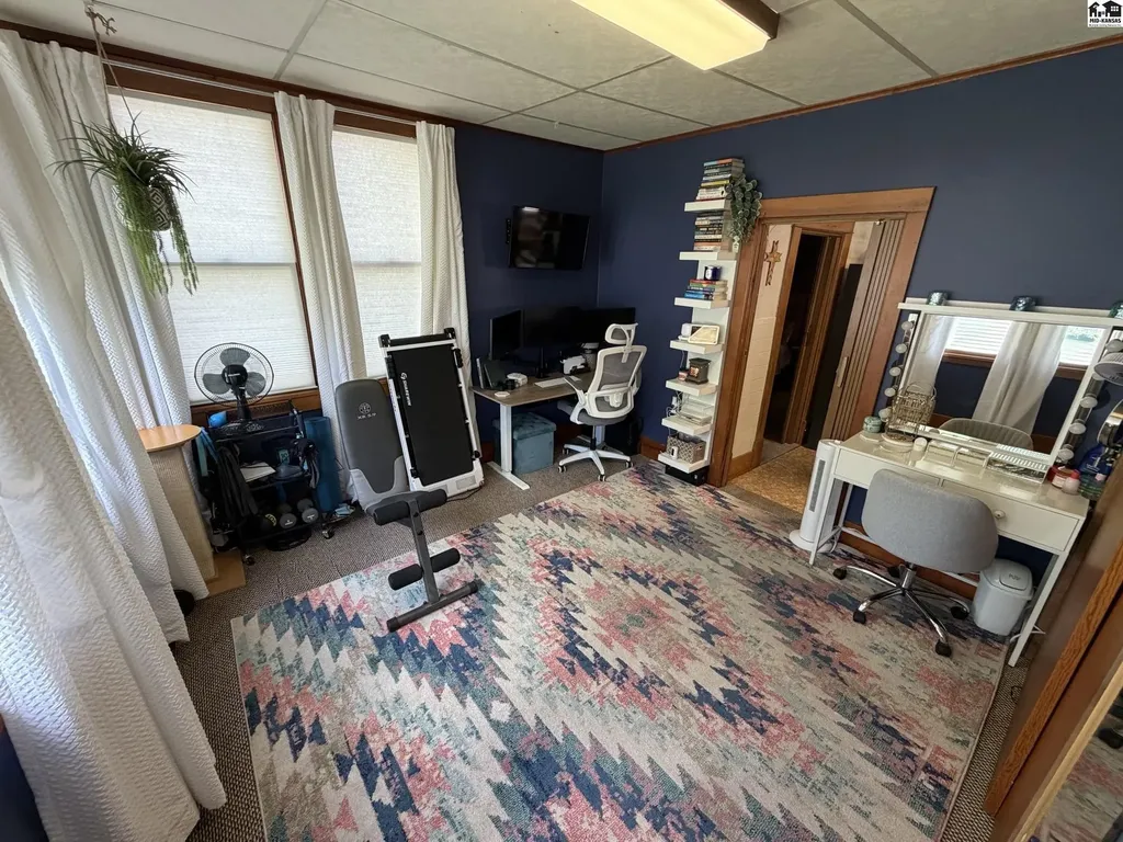 206 E 9th Avenue Hutchinson KS 67501