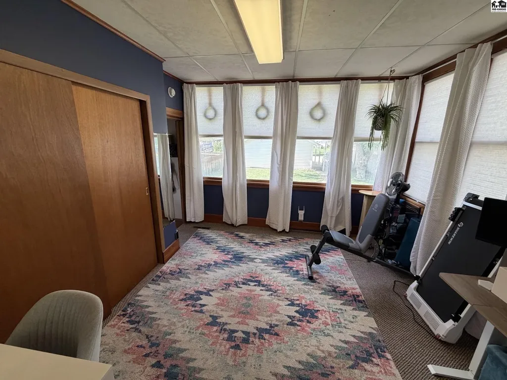 206 E 9th Avenue Hutchinson KS 67501