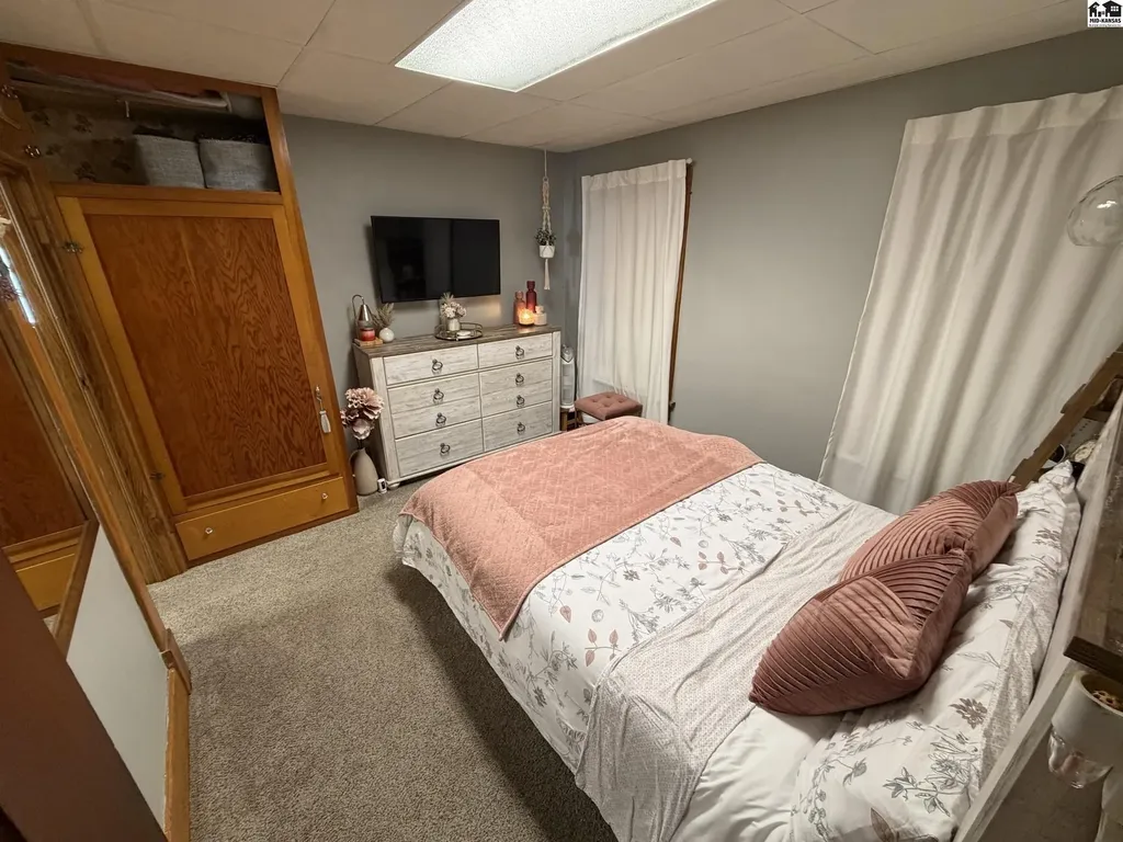 206 E 9th Avenue Hutchinson KS 67501