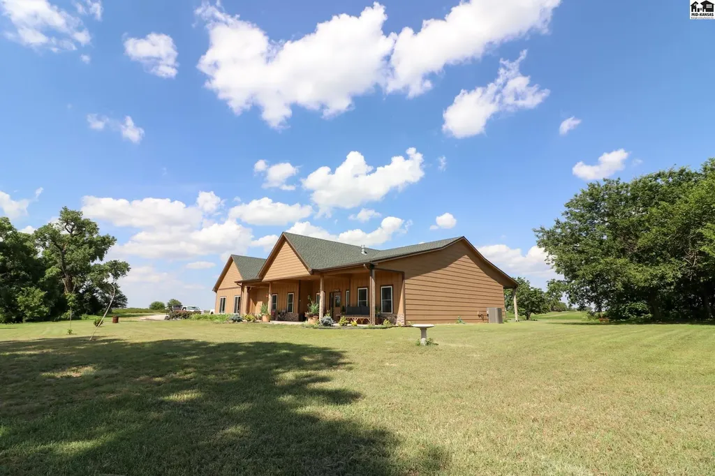 12577 SE 110 Street Norwich KS 67118