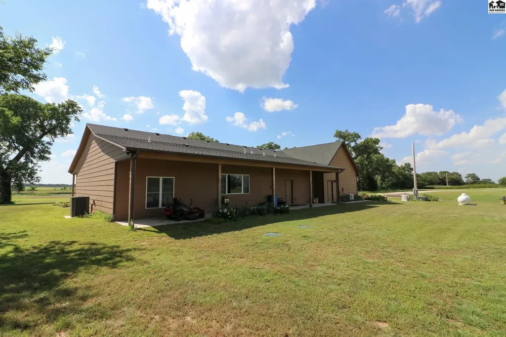 12577 SE 110 Street Norwich KS 67118