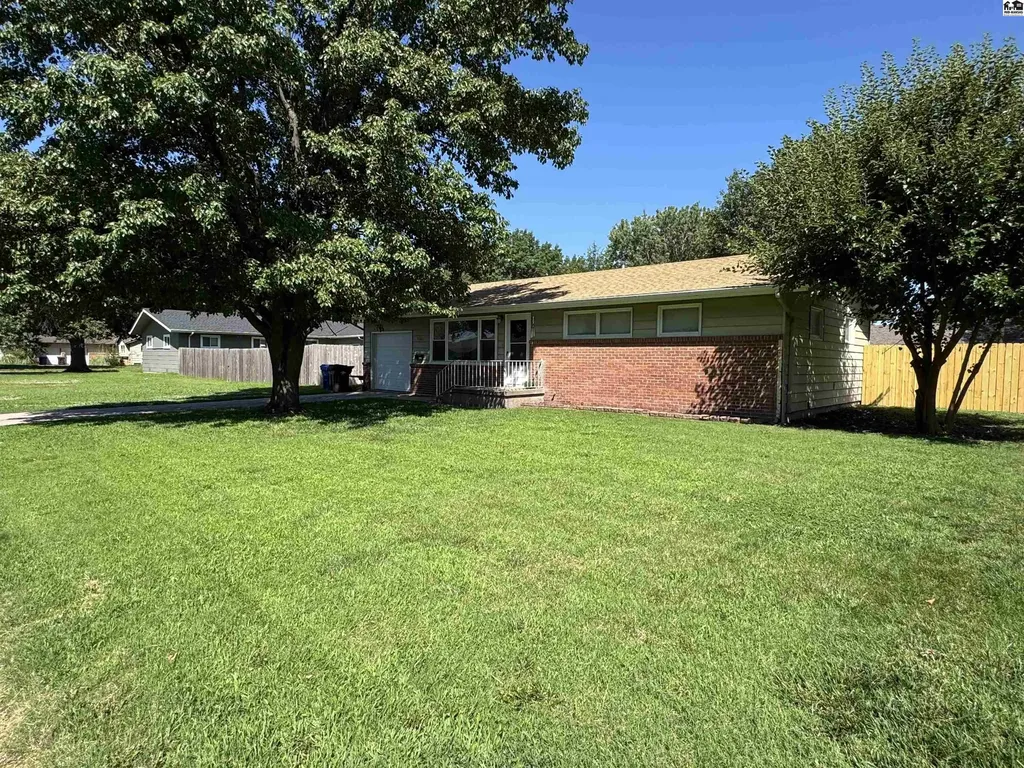 1303 Eastmoor Drive Mcpherson KS 67460