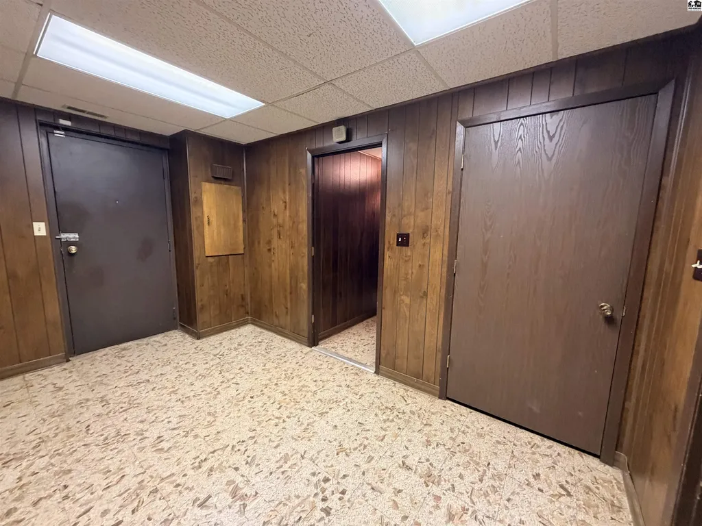 901 W 1st Avenue Hutchinson KS 67501