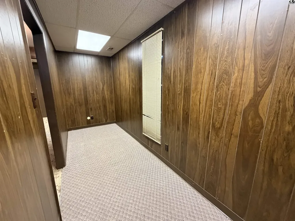 901 W 1st Avenue Hutchinson KS 67501