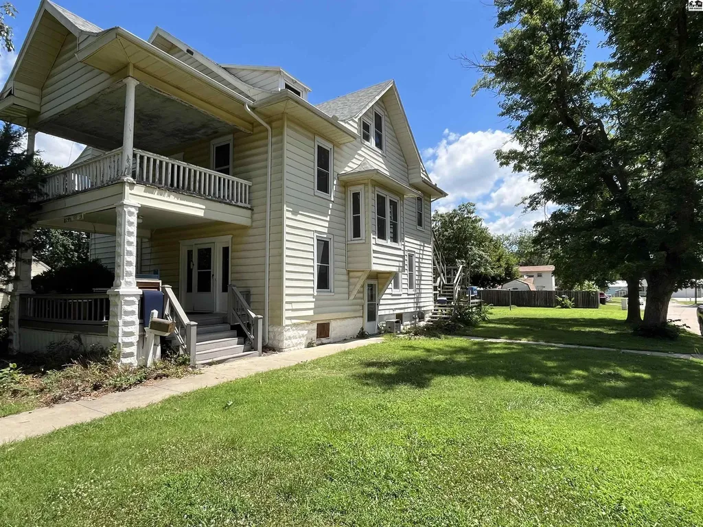 825 S Ash Street Mcpherson KS 67460