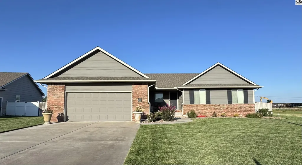 54 Detroit Drive South Hutchinson KS 67505