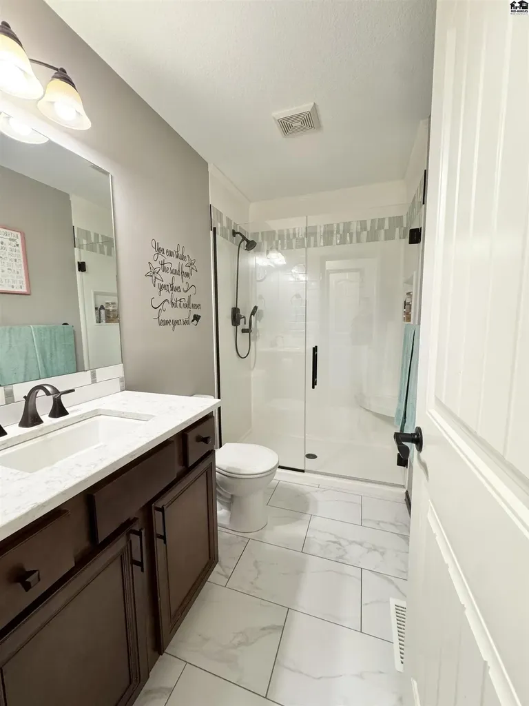 54 Detroit Drive South Hutchinson KS 67505