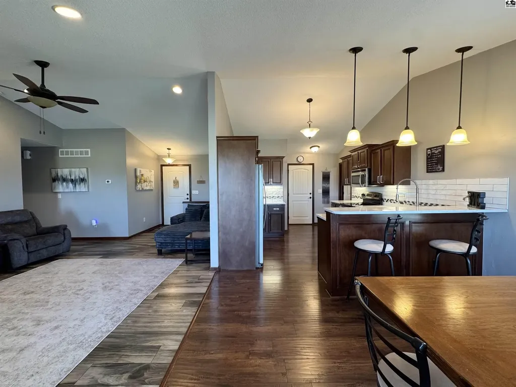 54 Detroit Drive South Hutchinson KS 67505