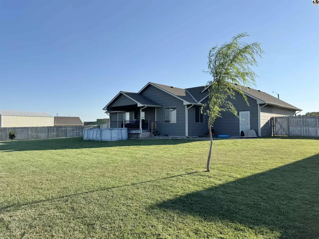 54 Detroit Drive South Hutchinson KS 67505