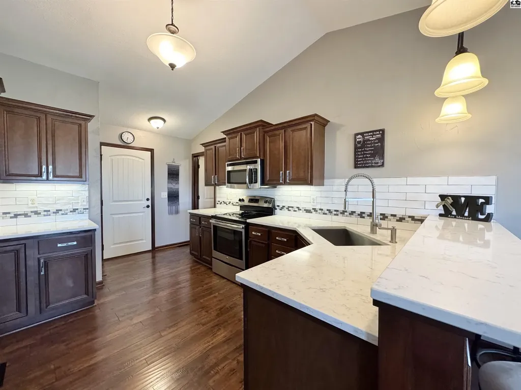 54 Detroit Drive South Hutchinson KS 67505