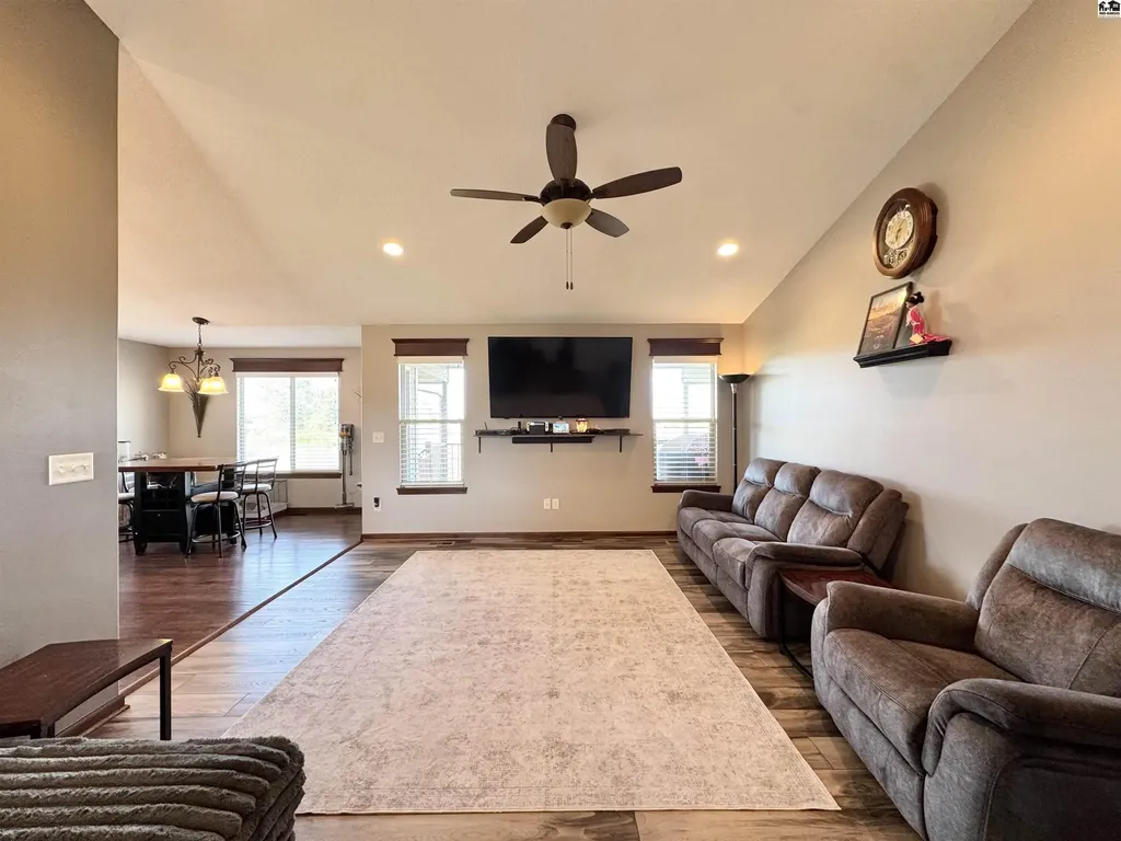 54 Detroit Drive South Hutchinson KS 67505
