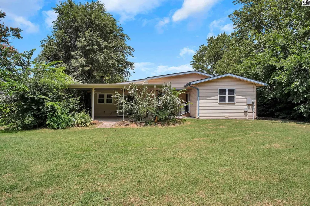 1206 Eastmoor Drive Mcpherson KS 67460