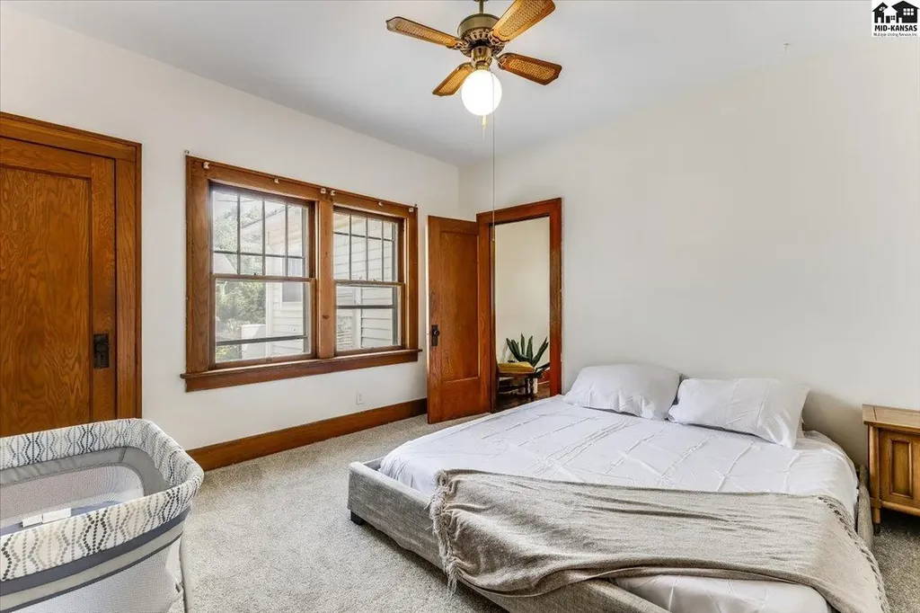 30 E 17th Avenue Hutchinson KS 67501