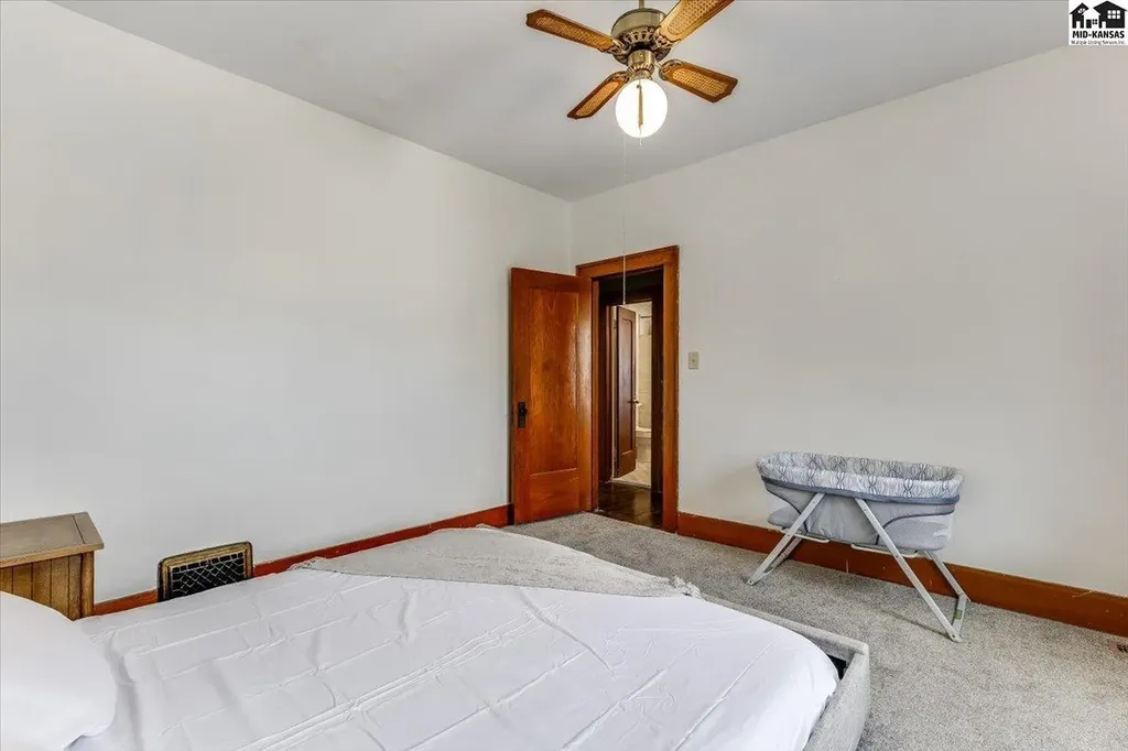 30 E 17th Avenue Hutchinson KS 67501