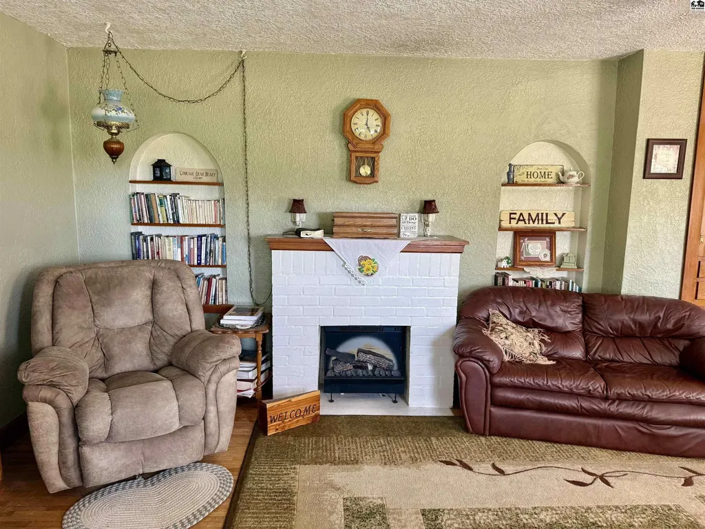 1284 5th Avenue Mcpherson KS 67460