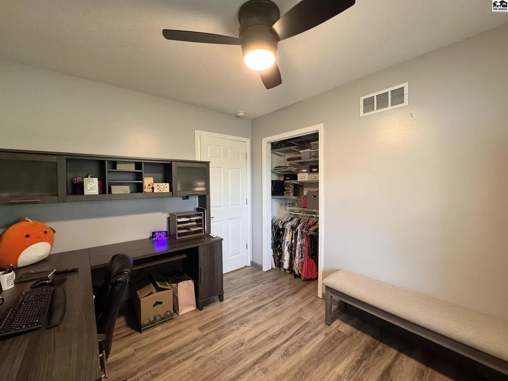1510 Linda Lane Hutchinson KS 67502