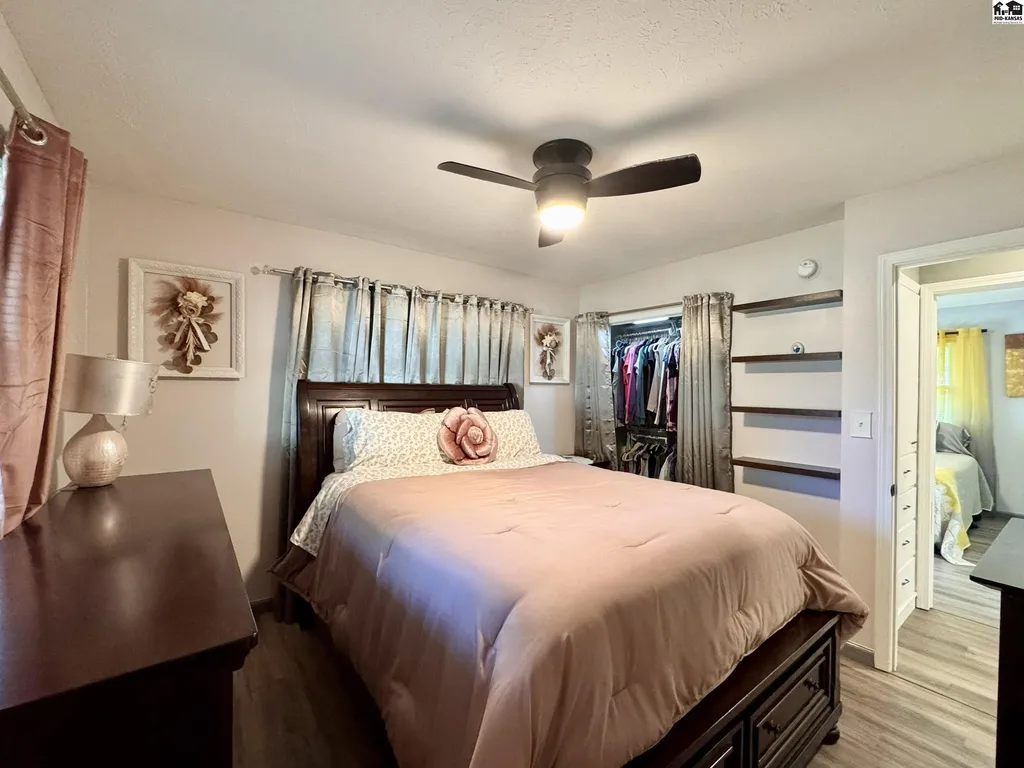 1510 Linda Lane Hutchinson KS 67502
