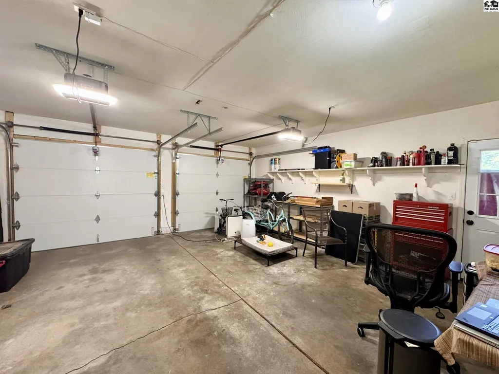 1510 Linda Lane Hutchinson KS 67502