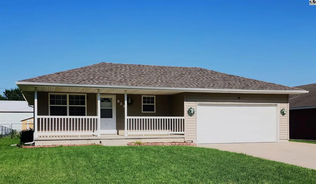 823 S Elm Street Mcpherson KS 67460