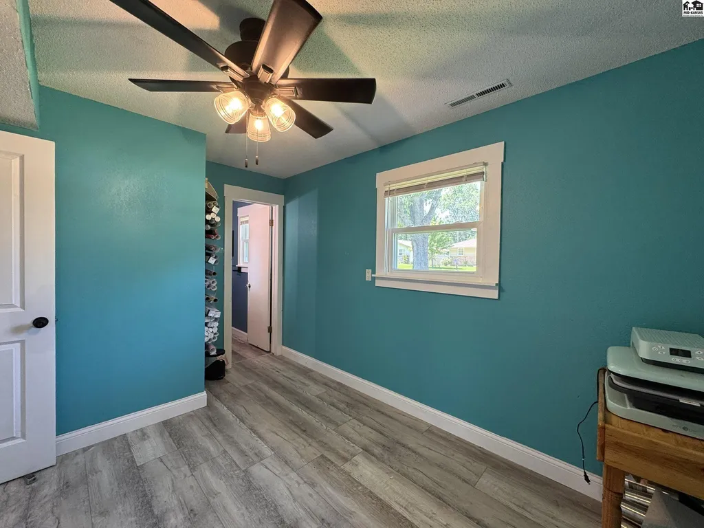 1005 E 32nd Avenue Hutchinson KS 67502