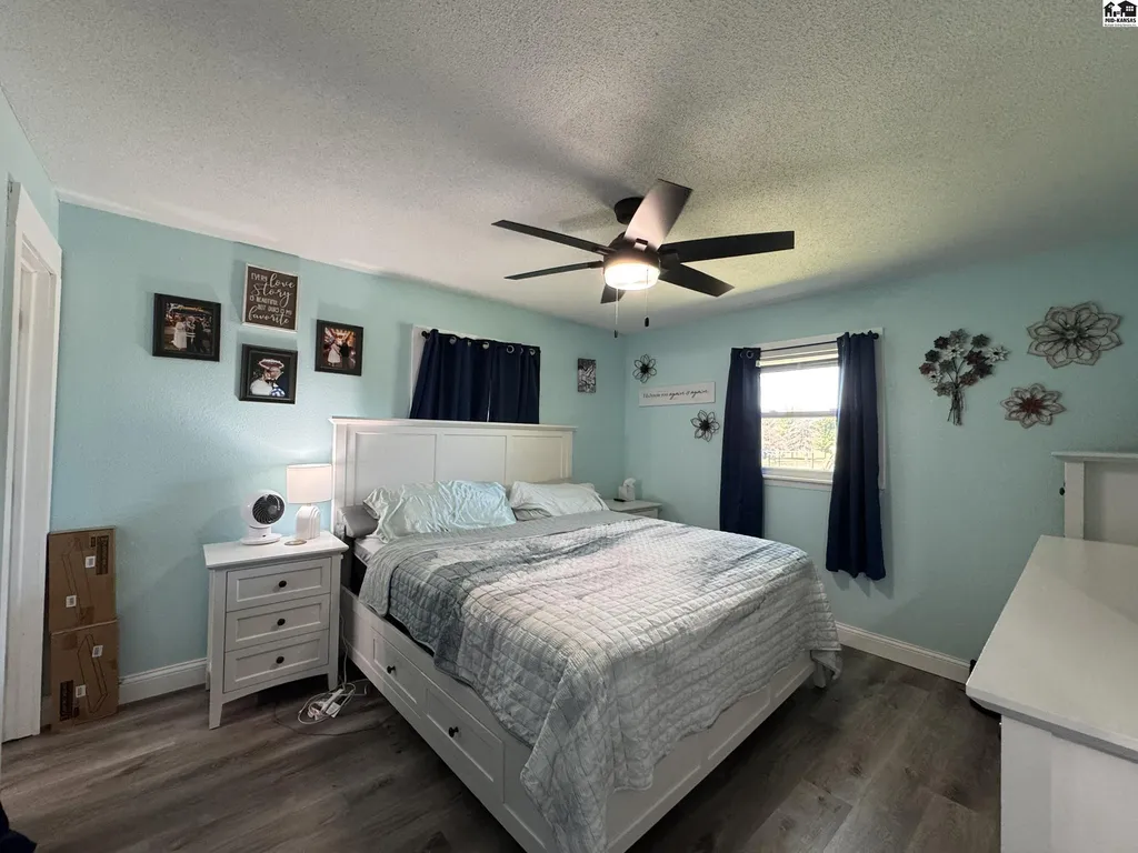 1005 E 32nd Avenue Hutchinson KS 67502