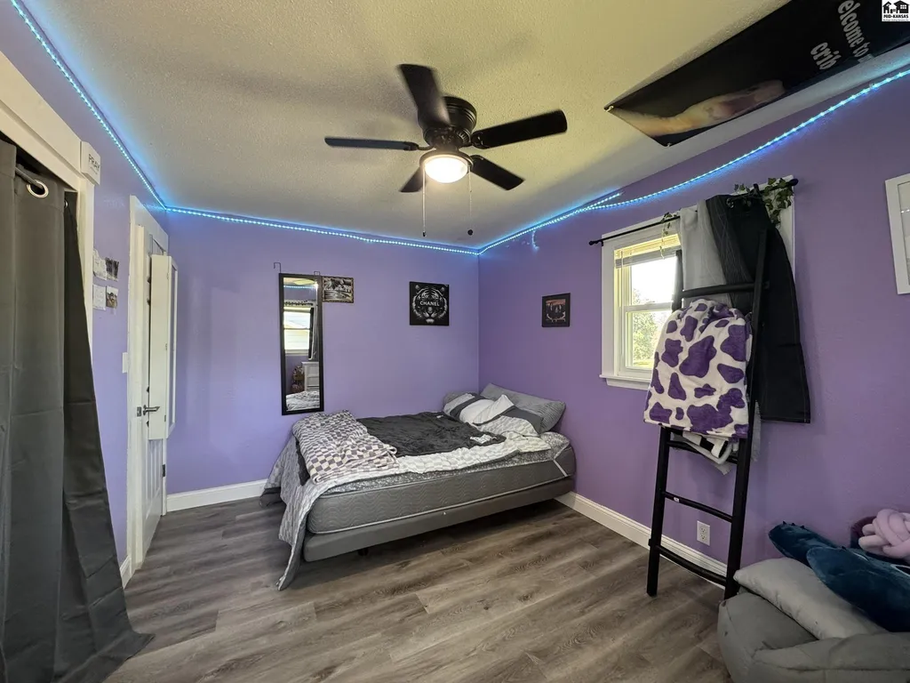 1005 E 32nd Avenue Hutchinson KS 67502