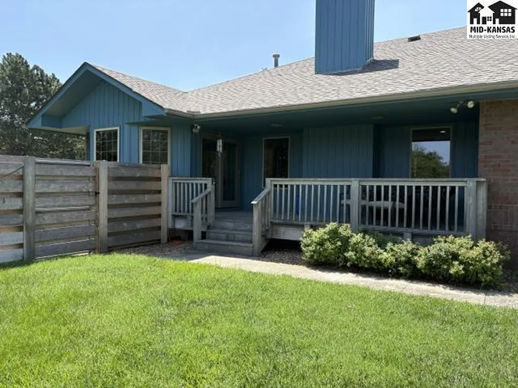 800 Virginia Court Hutchinson KS 67502