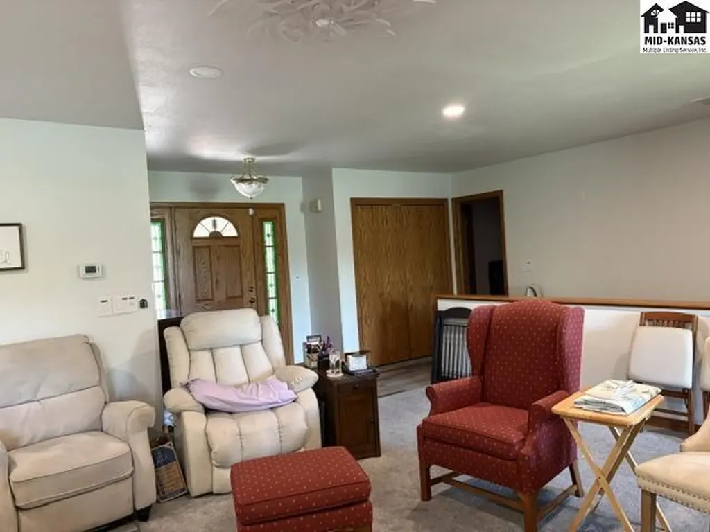 800 Virginia Court Hutchinson KS 67502
