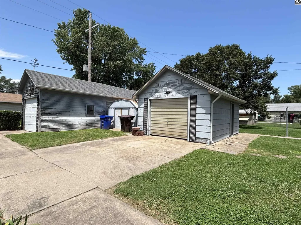 601 N Oak Street Mcpherson KS 67460