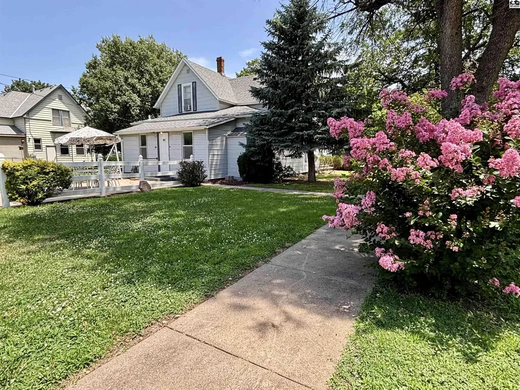 601 N Oak Street Mcpherson KS 67460