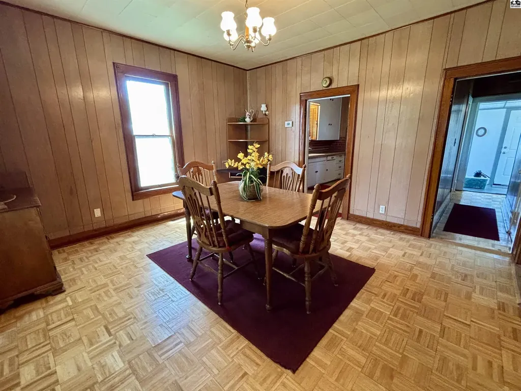 601 N Oak Street Mcpherson KS 67460