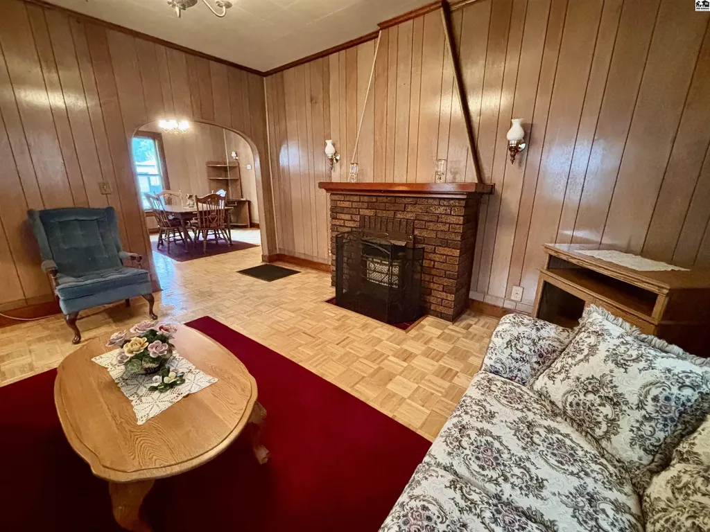 601 N Oak Street Mcpherson KS 67460