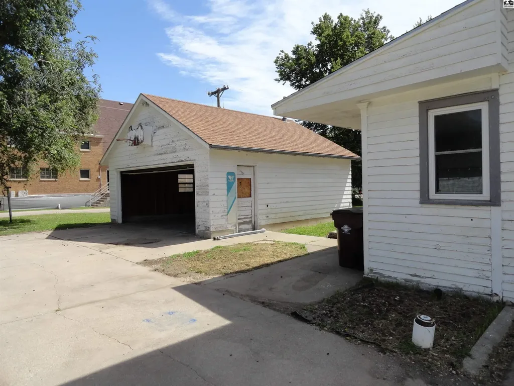 611 E Kansas Avenue Mcpherson KS 67460