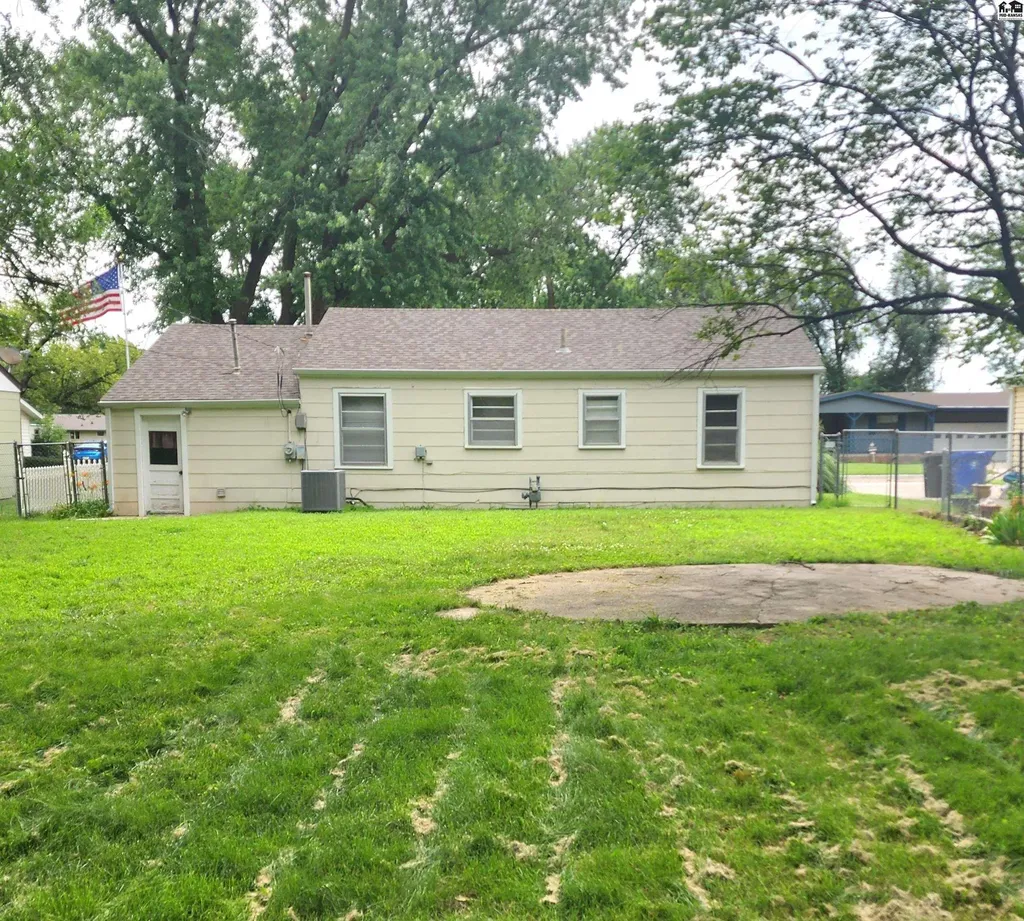 1127 N Myers Street Mcpherson KS 67460