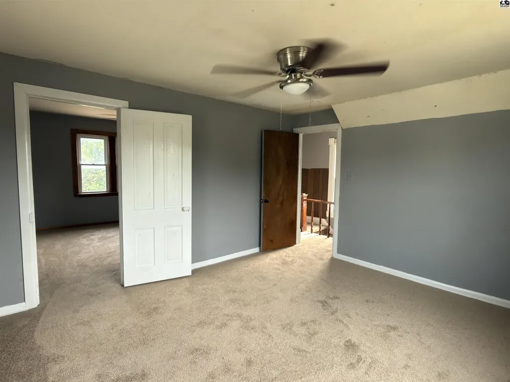 327 W 7th Avenue Hutchinson KS 67501