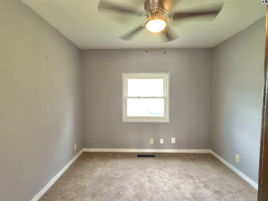 327 W 7th Avenue Hutchinson KS 67501