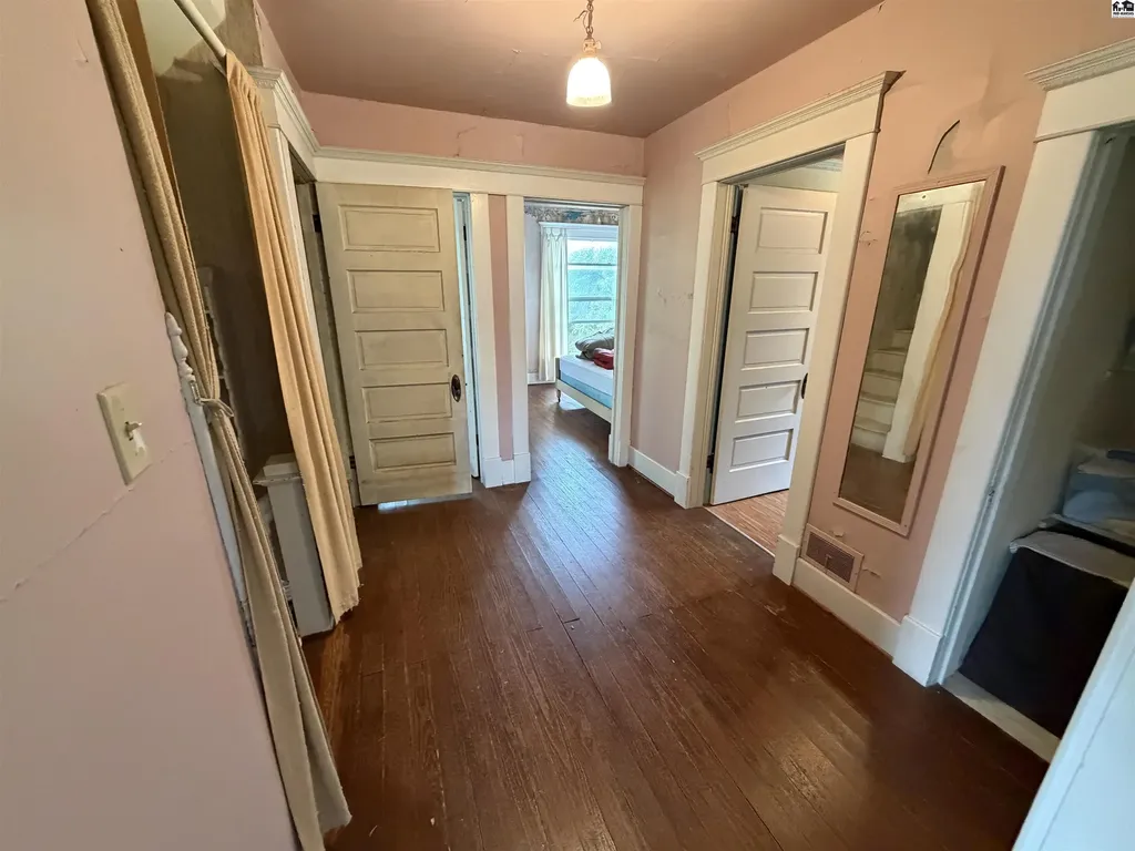 1190 90th Street Peabody KS 66866