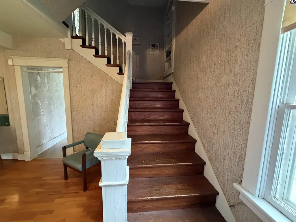 1190 90th Street Peabody KS 66866