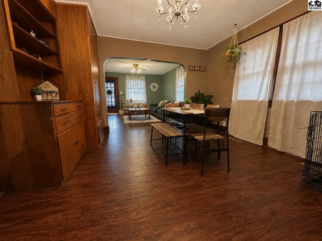 916 N Plum Street Hutchinson KS 67501