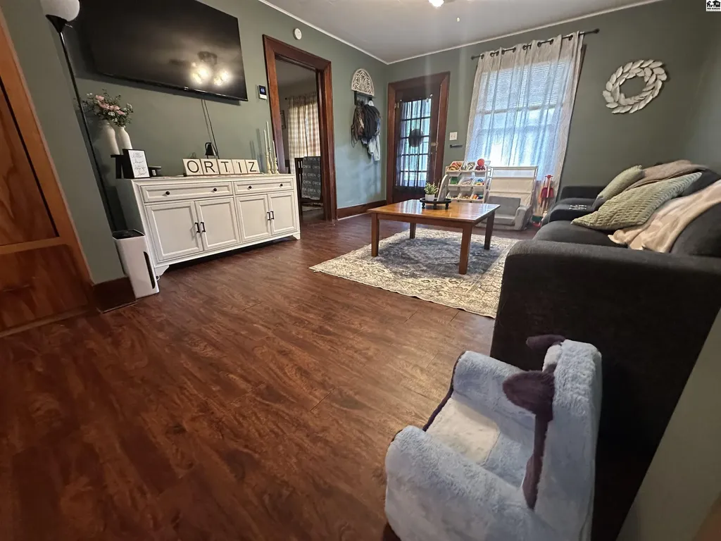 916 N Plum Street Hutchinson KS 67501